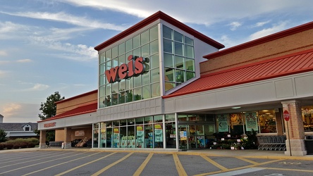 Weis Markets, Pasadena, Maryland [02]