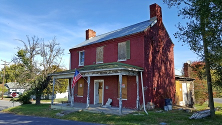 Abandoned house on New Hope Road