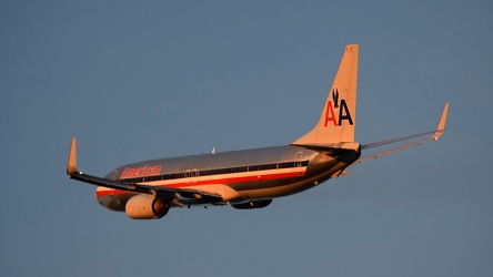 N932AN departing Washington National Airport [04]