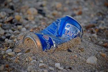 Discarded Pepsi can [02]