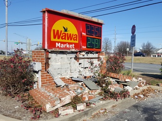 Damaged Wawa sign [02]