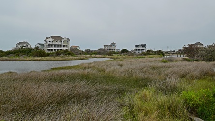 Beach houses in Hatteras Village [02]