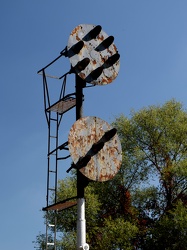 Vintage US&S railroad signals [01]