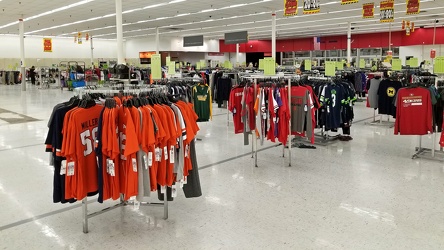 Closing sale at Martinsburg, West Virginia Kmart [04]