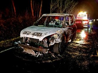 Car fire in Lucketts, Virginia [10]