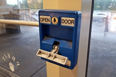 Door release pull station at Capital City Mall