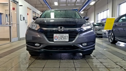 Honda HR-V in service lane