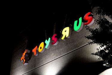 Vintage Toys "R" Us sign [02]