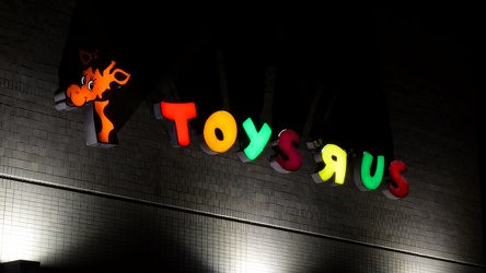 Vintage Toys "R" Us sign [06]