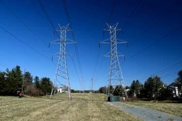 Power transmission lines in Montgomery Village [01]