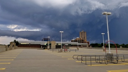 Approaching storm at Rio Washingtonian Centre [02]