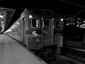 SEPTA Regional Rail train at Trenton Transit Center [04]