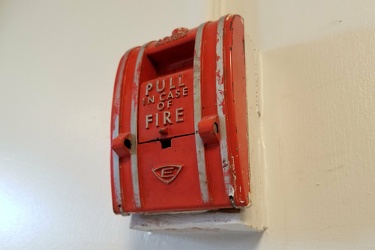 Edwards fire alarm pull station [04]