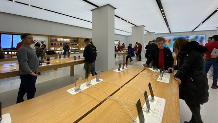 Apple Store at Montgomery Mall [01]