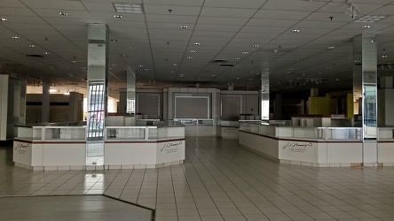 Former JCPenney at Lakeforest Mall