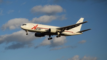 N750AX landing at Baltimore-Washington International Airport (BWI) [04]