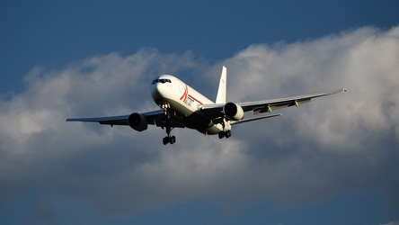 N750AX landing at Baltimore-Washington International Airport (BWI) [02]