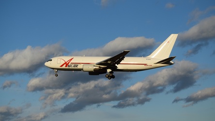 N750AX landing at Baltimore-Washington International Airport (BWI) [06]