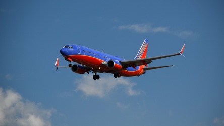 N8605E landing at Baltimore-Washington International Airport (BWI) [01]