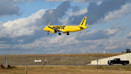 N665NK landing at Baltimore-Washington International Airport (BWI) [07]