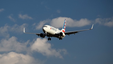 N346PR landing at Baltimore-Washington International Airport (BWI) [01]