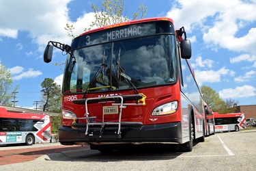 WATA bus 11905 at Williamsburg Transportation Center [03]