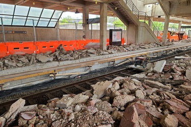 Platform reconstruction at West Falls Church station [02]