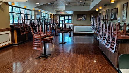 Closed seating area at Harris Teeter [02]