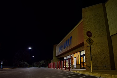 Former Walmart in Leesburg, Virginia at night [02]