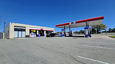 Amoco station in Ashland, Virginia [01]