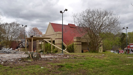 Demolition of Williamsburg Travel Inn [07]