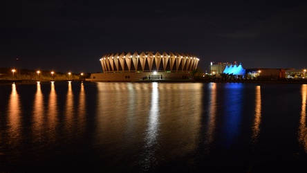 Hampton Coliseum at night [02]