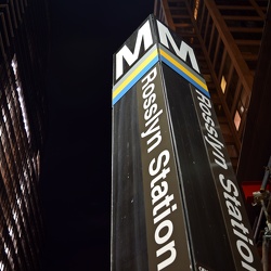 Rosslyn station entrance pylon [05]