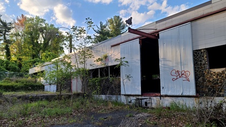 Former Aerolab Supply building