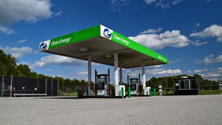 CNG fueling station at BWI [01]