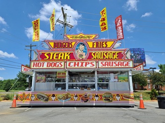 Carnival food stand at Southern States station [02]