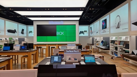 Former Microsoft Store at Montgomery Mall [01]