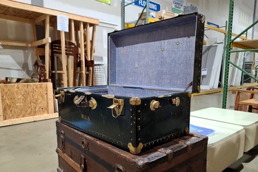 Steamer trunk at Habitat ReStore [06]