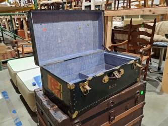 Steamer trunk at Habitat ReStore [02]