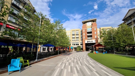 Pentagon Row center courtyard [02]