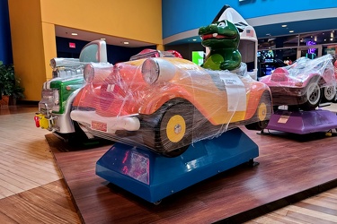 Closed kiddie ride at Arundel Mills [02]