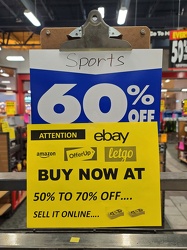 Closing sale at Modell's Sporting Goods [05]