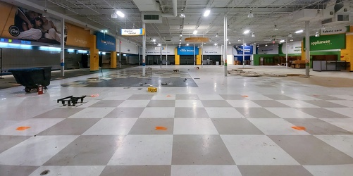 Former HHGregg in Glen Burnie [02]