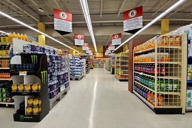 Shoppers in Westminster, Maryland [05]