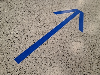 One-way aisle arrow