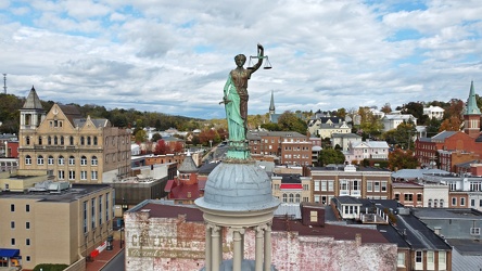 Statue on the Augusta County Courthouse [02]