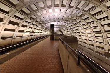 Rosslyn station upper level [04]