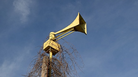 Thunderbolt siren on Waterloo Road [09]