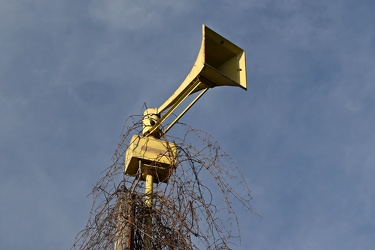 Thunderbolt siren on Waterloo Road [02]