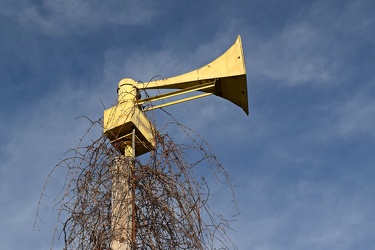 Thunderbolt siren on Waterloo Road [01]